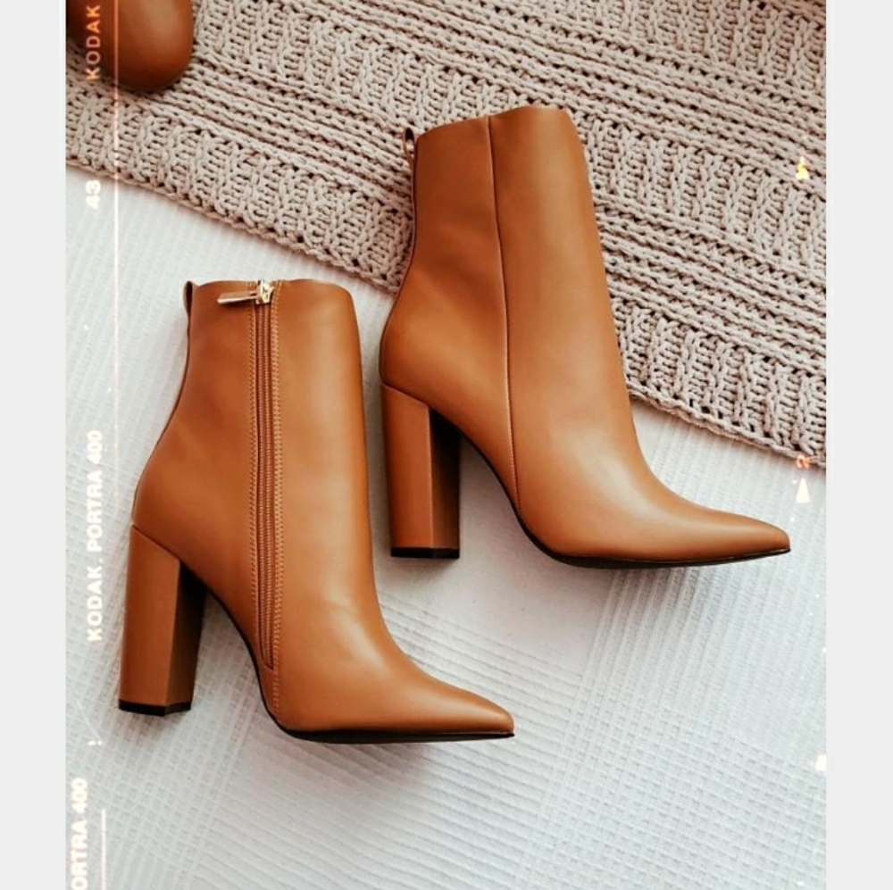 🚨Butterscotch collection// tan boot